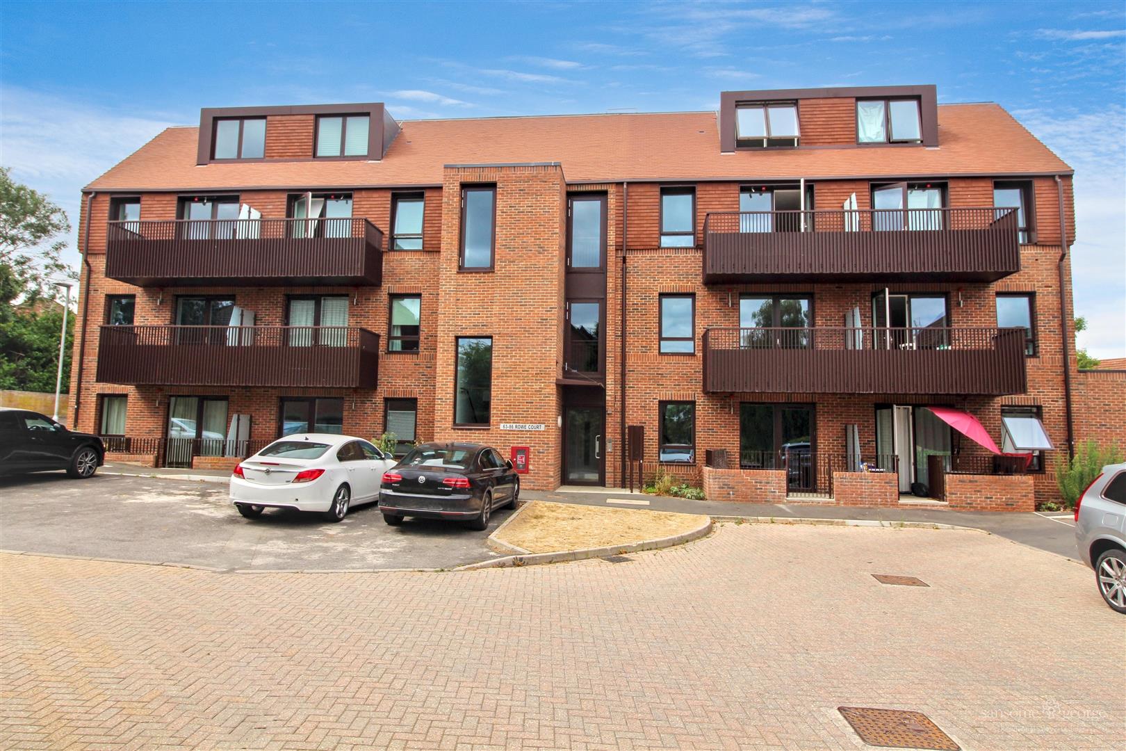 Grovelands Road, Reading